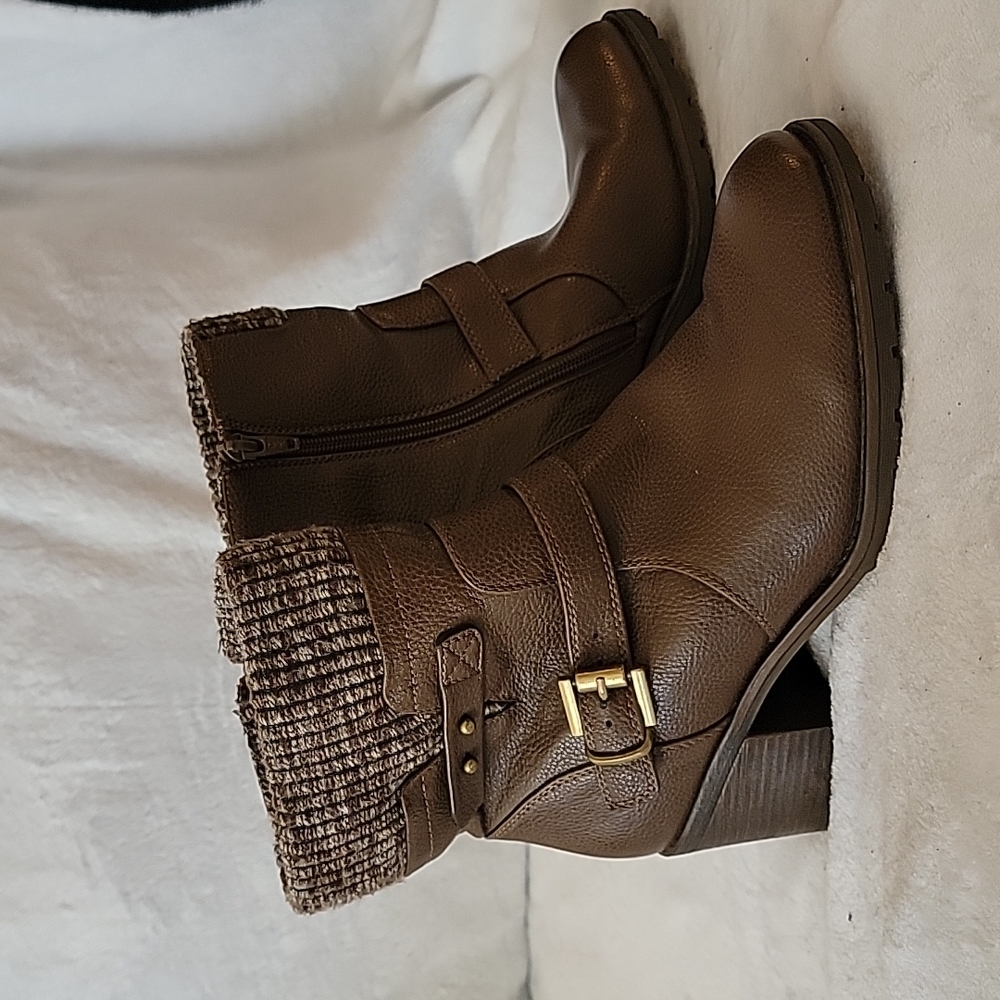 Baretraps brown boots